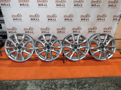 Диск литой б/у MAZDA R16