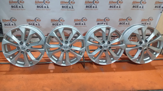 Диск литой б/у NISSAN R17
