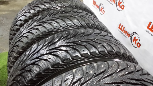 Шины зимние шипованные б/у Yokohama IceGuard IG35 185/65 R15 92T