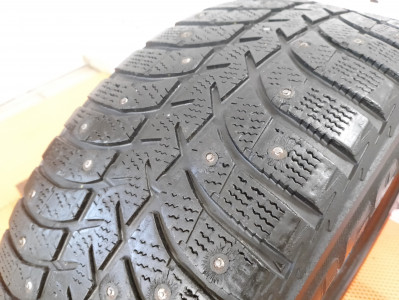 Шины зимние шипованные б/у Bridgestone Ice Cruiser 5000 205/55 R16 91T