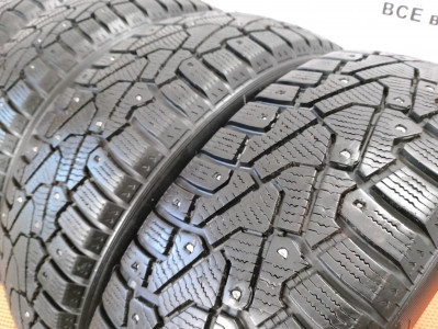 Шины зимние шипованные б/у Pirelli Ice Zero 185/65 R15 92T