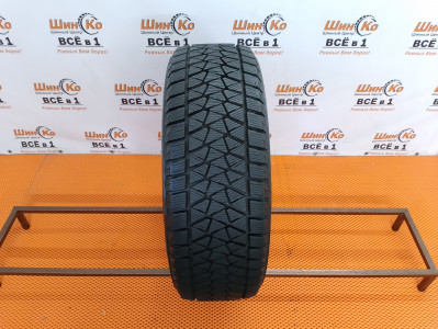 Шины зимние нешипованные б/у Bridgestone Blizzak DM V2 225/60 R17 99S