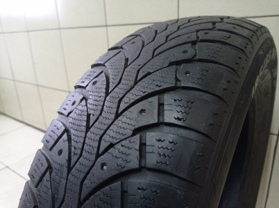 Шины зимние шипованные б/у Pirelli Formula Ice 185/65 R15 88T