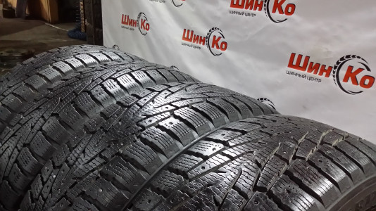 Шины зимние шипованные б/у Nokian Hakkapeliitta 7 SUV 225/65 R17 106T