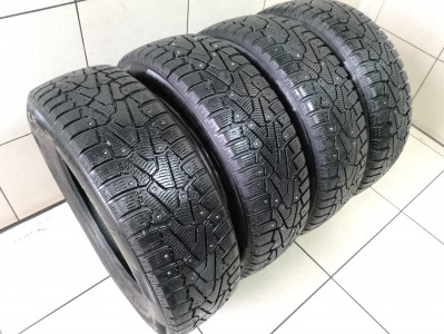 Шины зимние шипованные б/у Pirelli Ice Zero 185/65 R15 92T