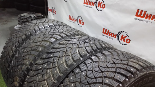 Шины зимние шипованные б/у Dunlop SP Winter Ice 03 185/65 R15 92T
