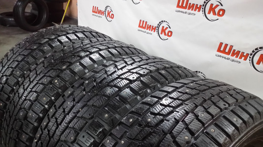 Шины зимние шипованные б/у Dunlop SP Winter Ice 01 235/65 R17 105T
